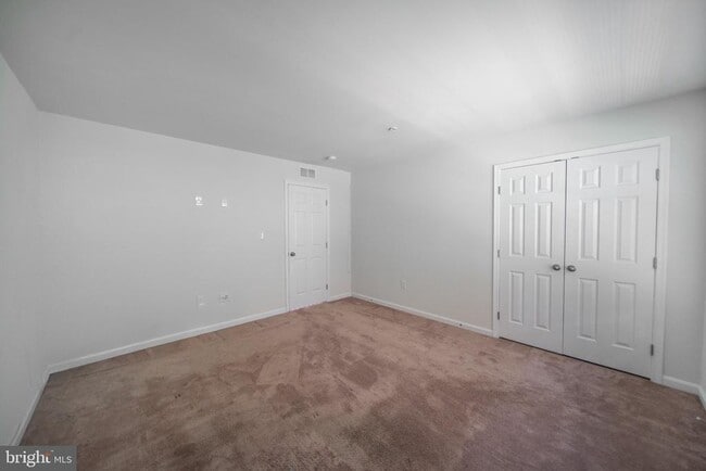Building Photo - 7356 Tottenham Dr