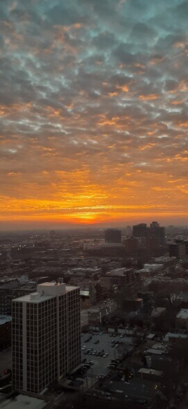 Sunset View from 3102 - 1636 N Wells St