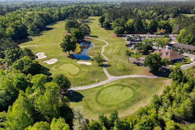 Building Photo - Golf Course Living Just Minutes from North Myrtle Beach – Long-Term Rental in Aberdeen