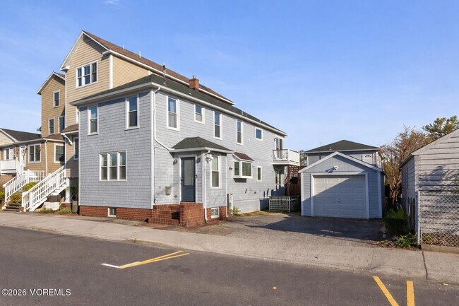 Building Photo - 48 5th St