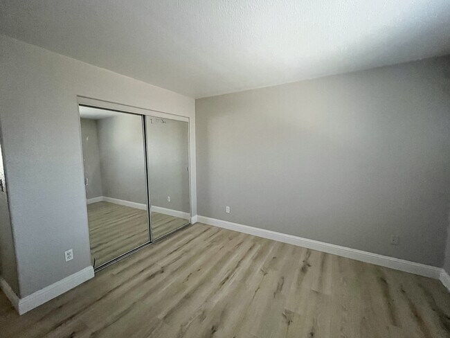 Building Photo - 1134 Kestrel Dr