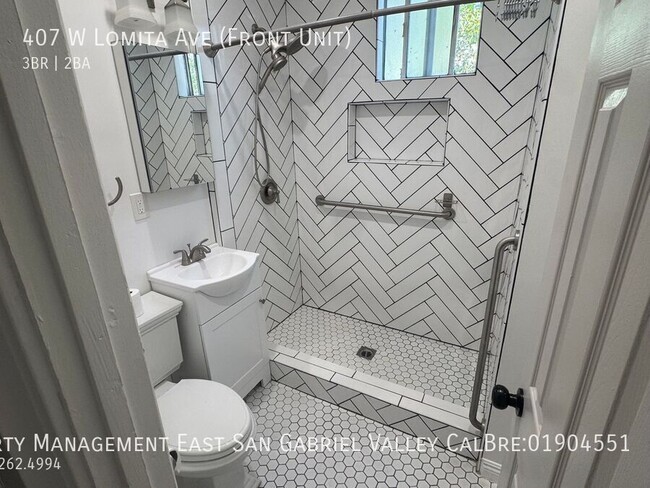 Building Photo - 407 W Lomita Ave