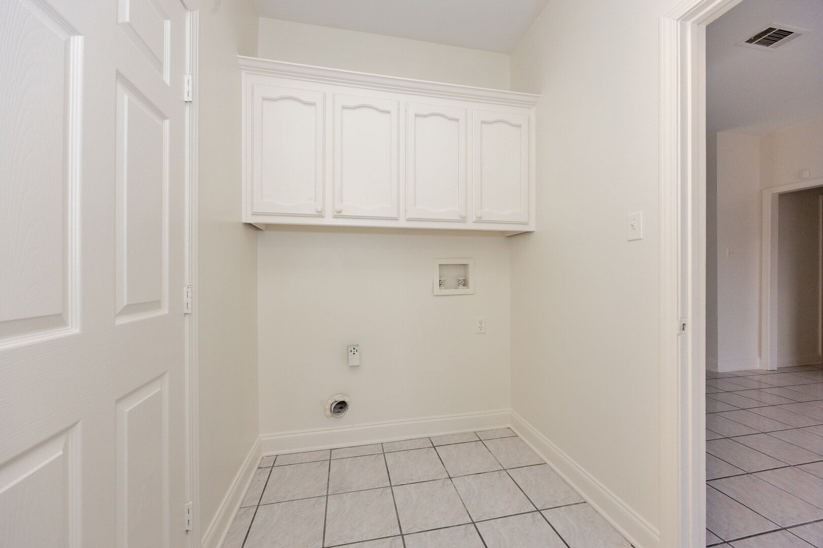 Building Photo - 9540A Lindale Ave
