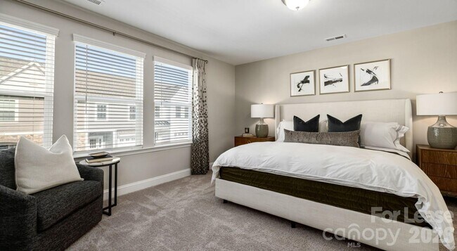 Building Photo - 17112 Birchwood Farm Rd