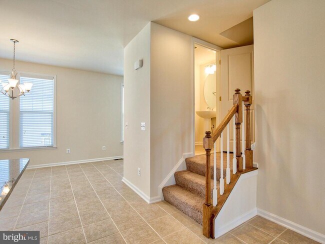 Building Photo - 127 Keller Ct