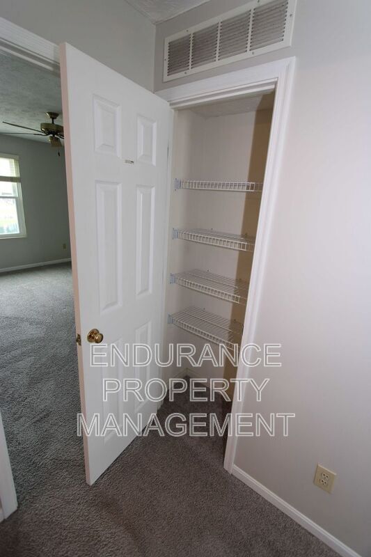 Building Photo - 482 Madeira Ct
