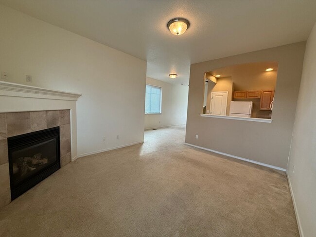 Building Photo - 2 Bed/1.5 Bath Townhome Near the Old Mill