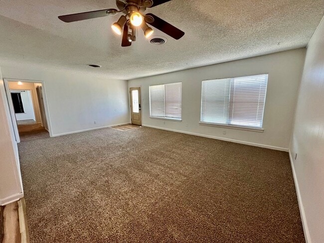 Building Photo - 1803 Fernwood St