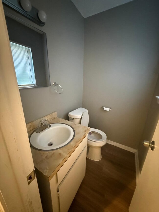 Building Photo - 2300 S Kate Ave