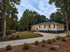 Building Photo - 4421 Green Hill Rd