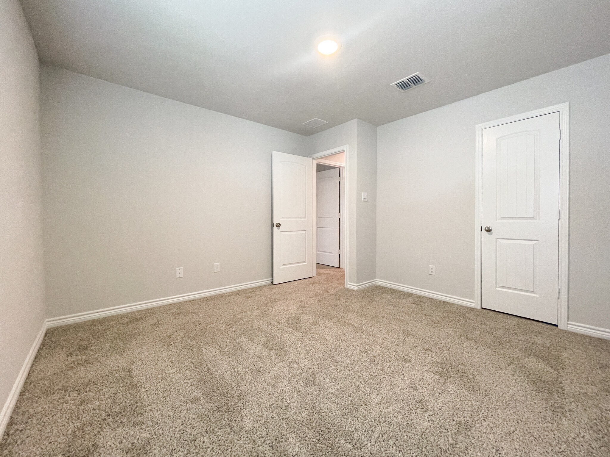 Building Photo - 5700 Foggy Lagoon Dr