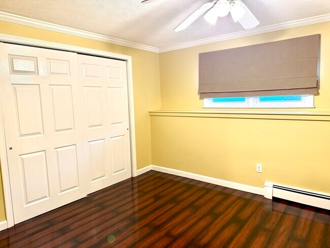 Building Photo - 136 Cecilian Ave