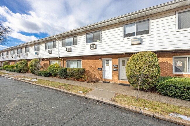 Building Photo - 1474 68th St