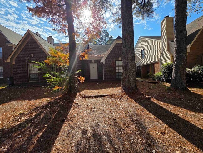 Primary Photo - 8333 Twin Rivers Dr