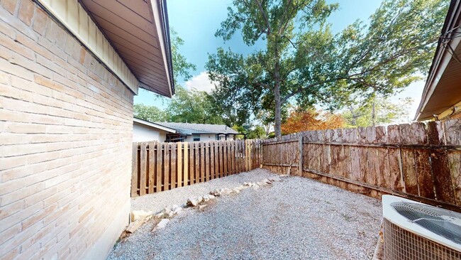 Building Photo - W. Terrace Drive 3115