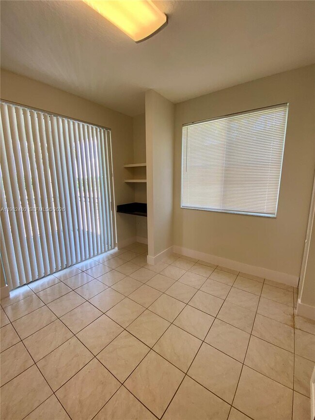 Building Photo - 11032 Legacy Dr