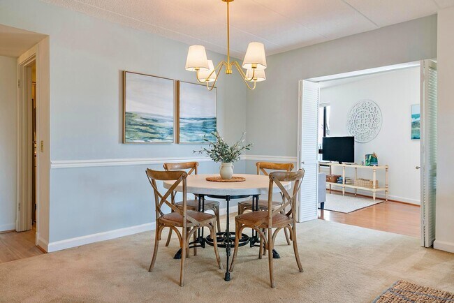 Building Photo - 100 Severn Ave