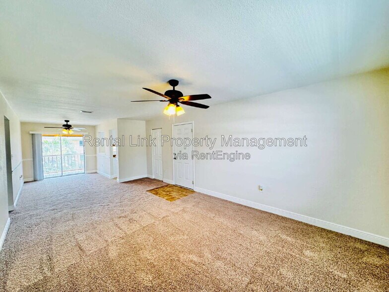Building Photo - 12664 Kenwood Ln