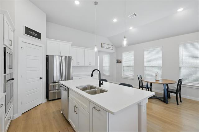 Building Photo - 1104 Silverthorne Trl