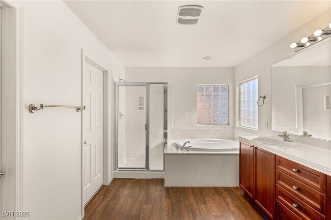 Building Photo - 6247 Sugartree Ave