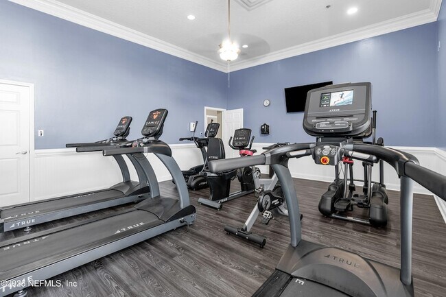 Building Photo - 4931 Key Lime Dr