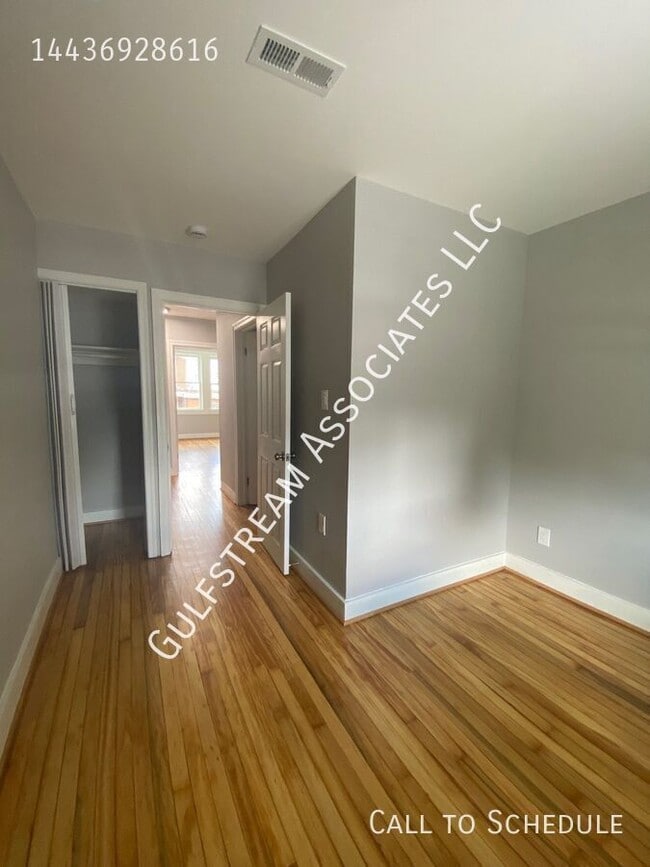 Building Photo - 2849 W Mulberry St