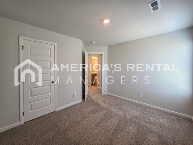 Building Photo - New Construction! Spacious Dual Level Townhome with Attached Garage for Rent in Decatur, AL! DEPO...