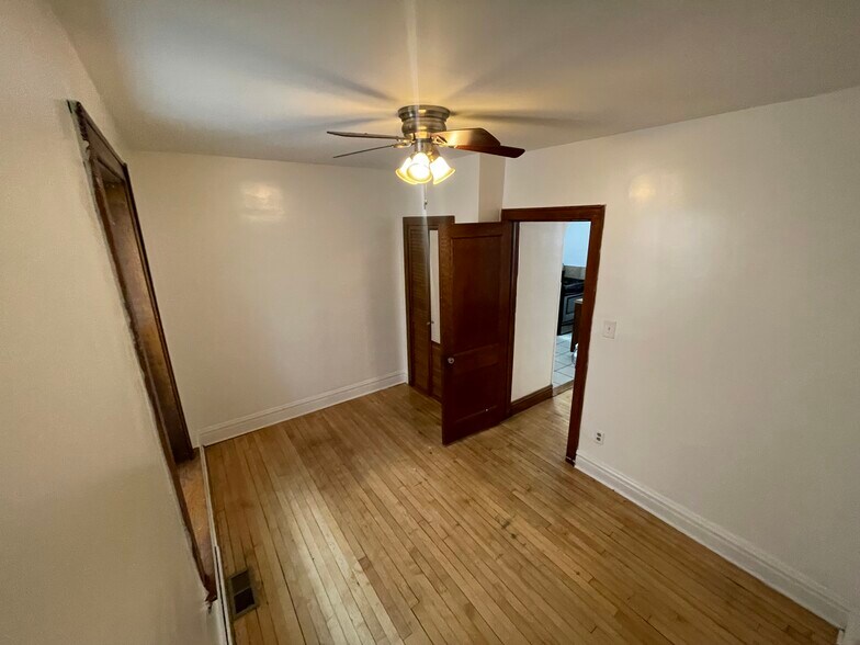 Building Photo - 4829 S Tripp Ave