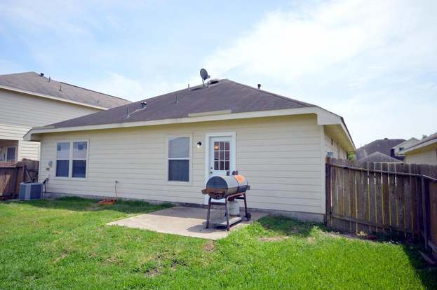 Building Photo - 8707 Farm Ridge Ln