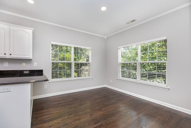 Building Photo - 8526 Suttonview Dr