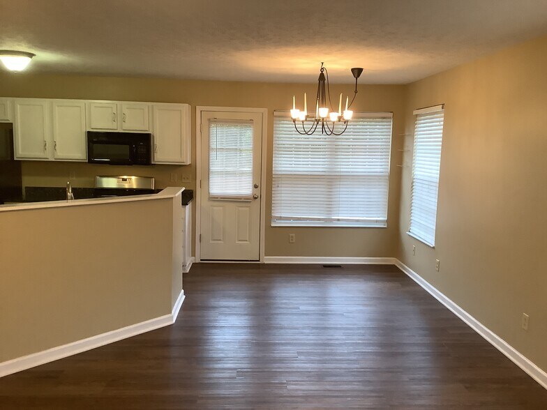 Building Photo - 6493 Lorinda Dr