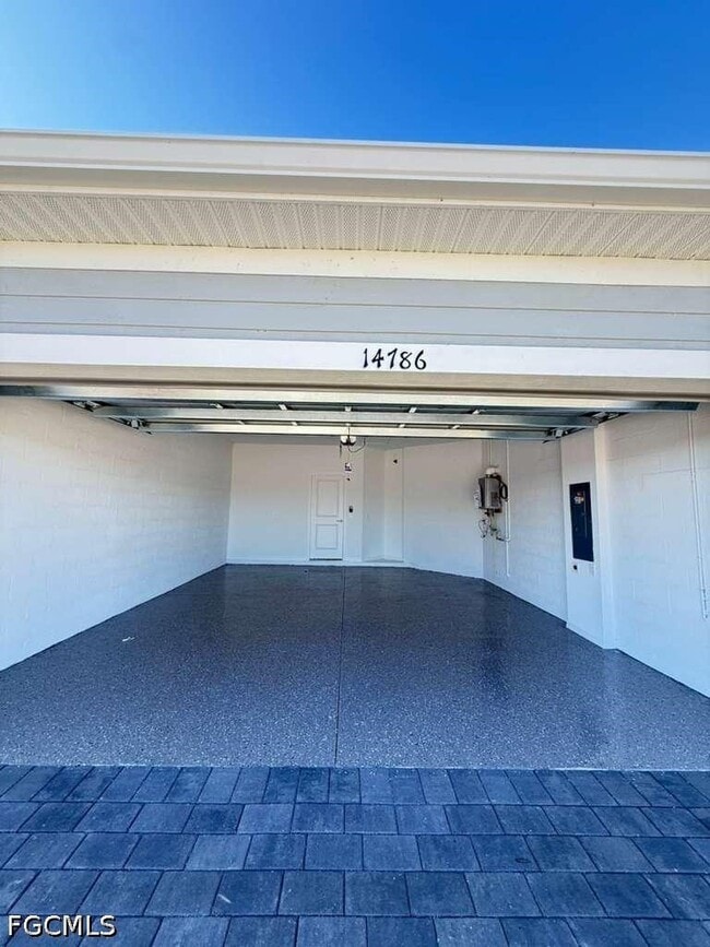 Building Photo - 14778 Martingale Pl