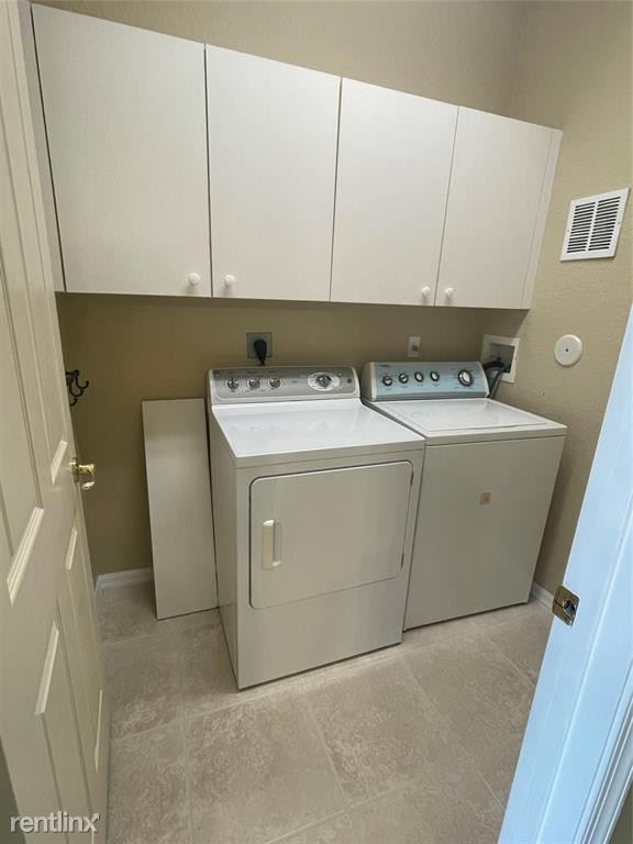 Building Photo - 4 br, 2.5 bath House - 114 Catania Way
