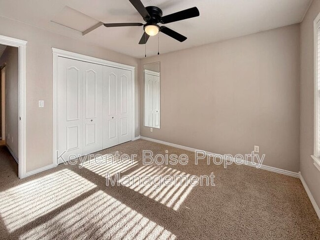 Building Photo - 1285 E Prohaska St