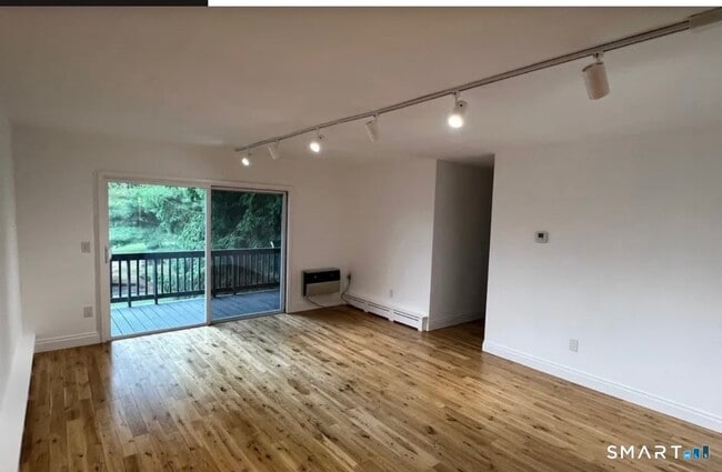 Building Photo - 67 Balance Rock Rd