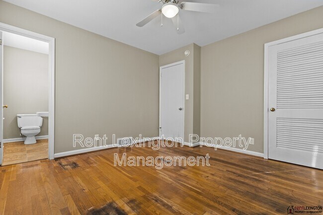 Building Photo - 1036 Whitehall Pl