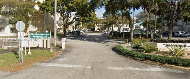 Building Photo - 6841 SW 147th Ave