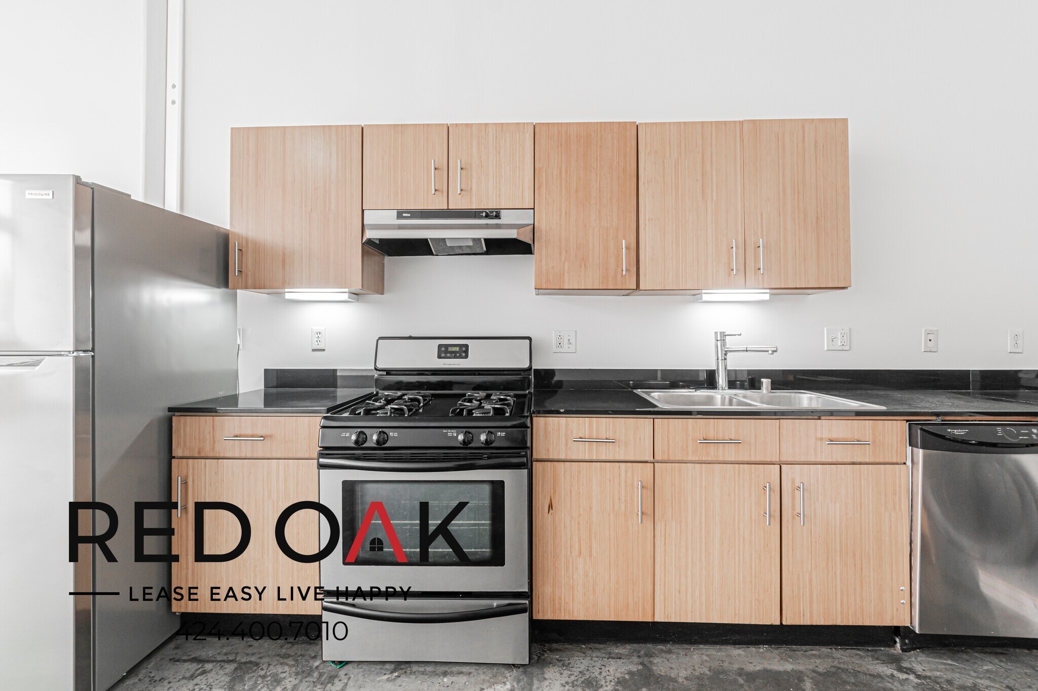 Building Photo - 620 Main St