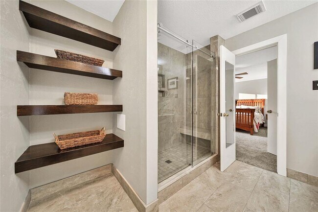 Building Photo - 6202 Spruce Bough Ct