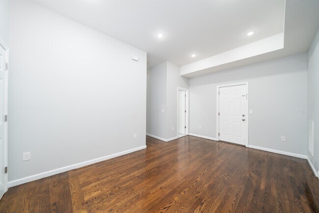 Building Photo - 408 Monastery Pl