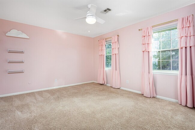 Building Photo - 14602 Oak Bend Dr