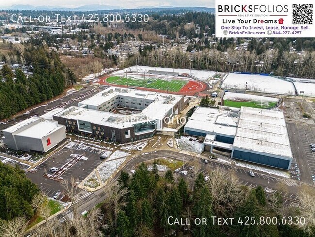 Building Photo - Your Perfect Home Awaits in Juanita, Kirkland