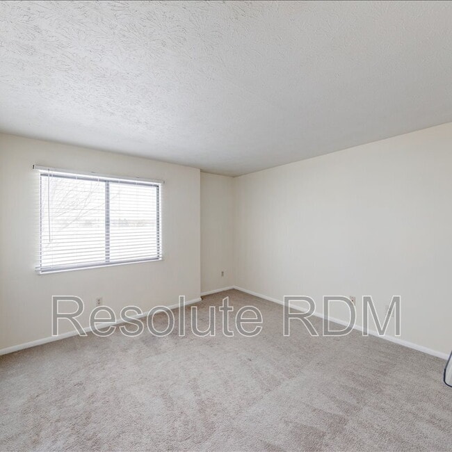 Building Photo - 4381 Village Parkway Cir W