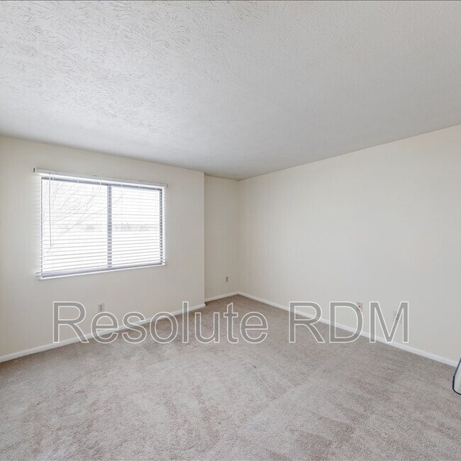 Building Photo - 4381 Village Pkwy Cir W