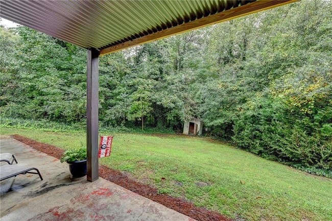 Building Photo - 6490 Tuggle Dr