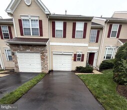 Building Photo - 1042 Colin Dr