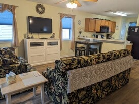 Building Photo - 1460 Blue Tree Ct