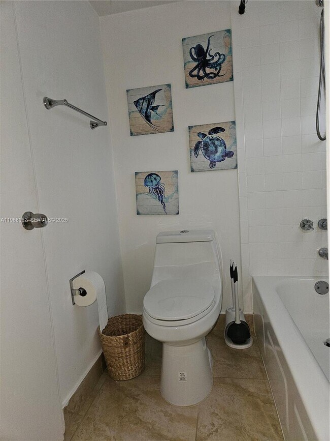 Building Photo - 9441 Live Oak Pl