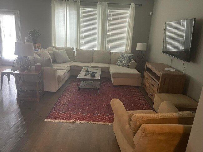 Building Photo - 1917 Barrel Oak Dr