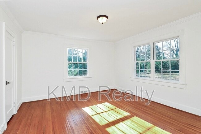 Building Photo - 1400 Matheson Ave